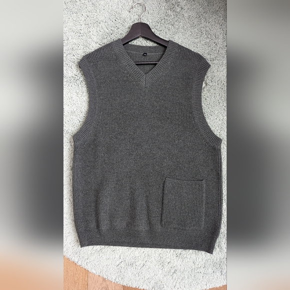 Muji wool grey sweater vest - Picture 1 of 4